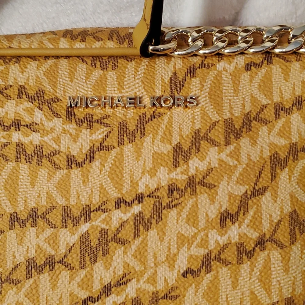 SOLD 🌟 NEW 🌟 Michael Kors Lg Jet Set Crossbody Bag - Picture 9 of 9